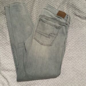 American Eagle Super Low Jegging 8R Light Wash